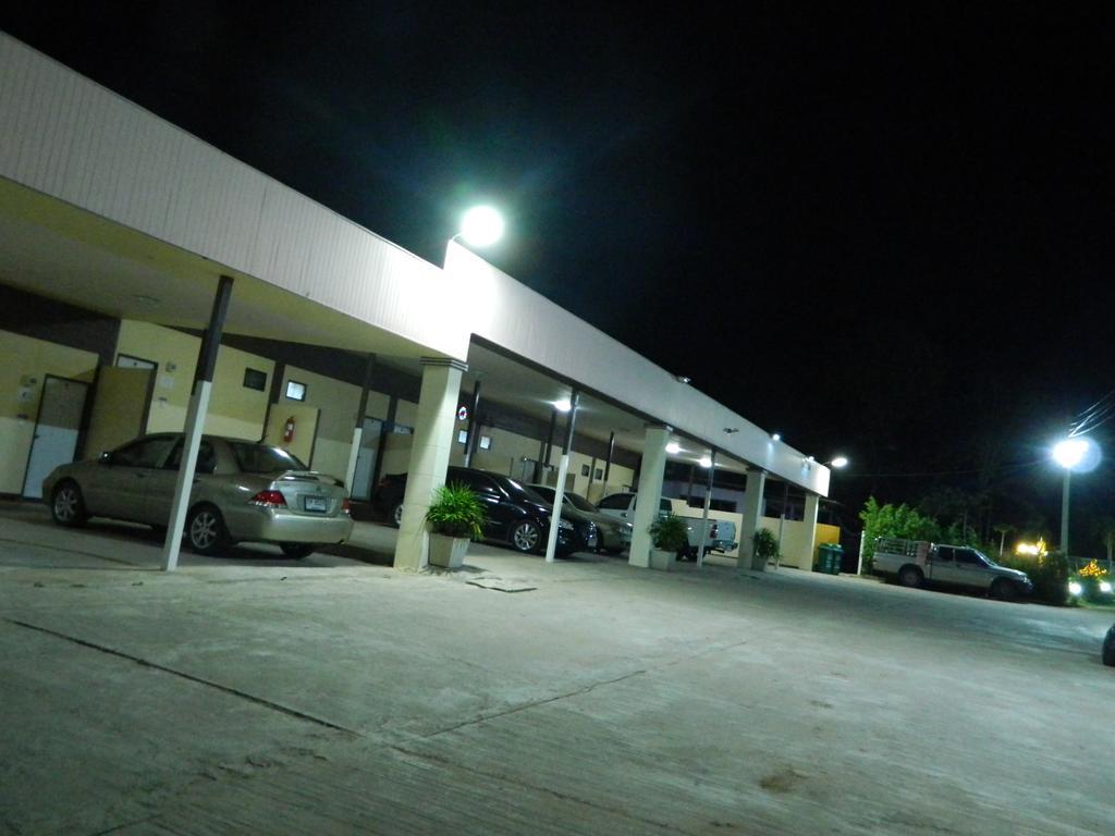 Garden Place ペッチャブーン エクステリア 写真